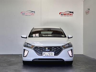 2022 Hyundai IONIQ - Thumbnail