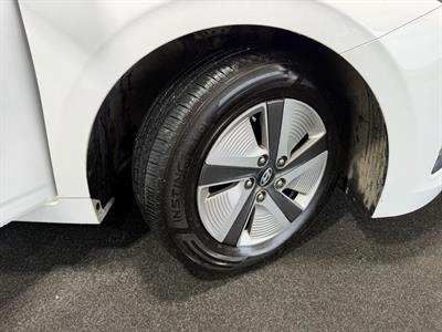 2022 Hyundai IONIQ - Thumbnail