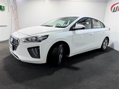 2022 Hyundai IONIQ - Thumbnail