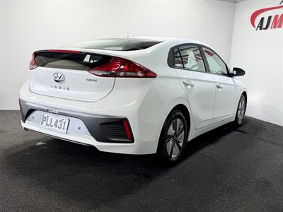 2022 Hyundai IONIQ - Thumbnail