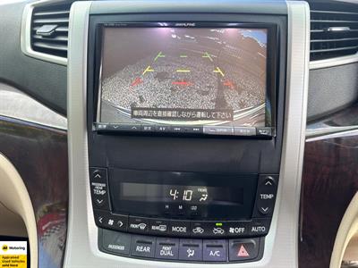 2012 Toyota Alphard - Thumbnail