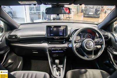 2021 Toyota Yaris - Thumbnail