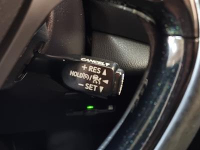 2017 Toyota C-HR - Thumbnail