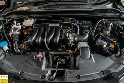 2015 Honda Vezel - Thumbnail