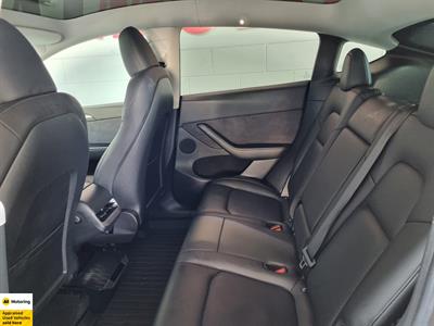 2022 Tesla Model Y - Thumbnail