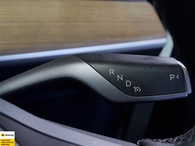 2022 Tesla Model Y - Thumbnail