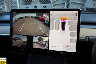 2022 Tesla Model Y - Thumbnail