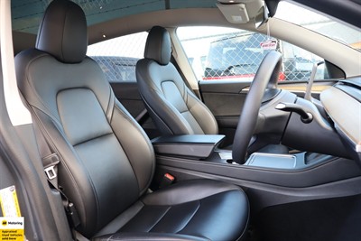 2022 Tesla Model Y - Thumbnail