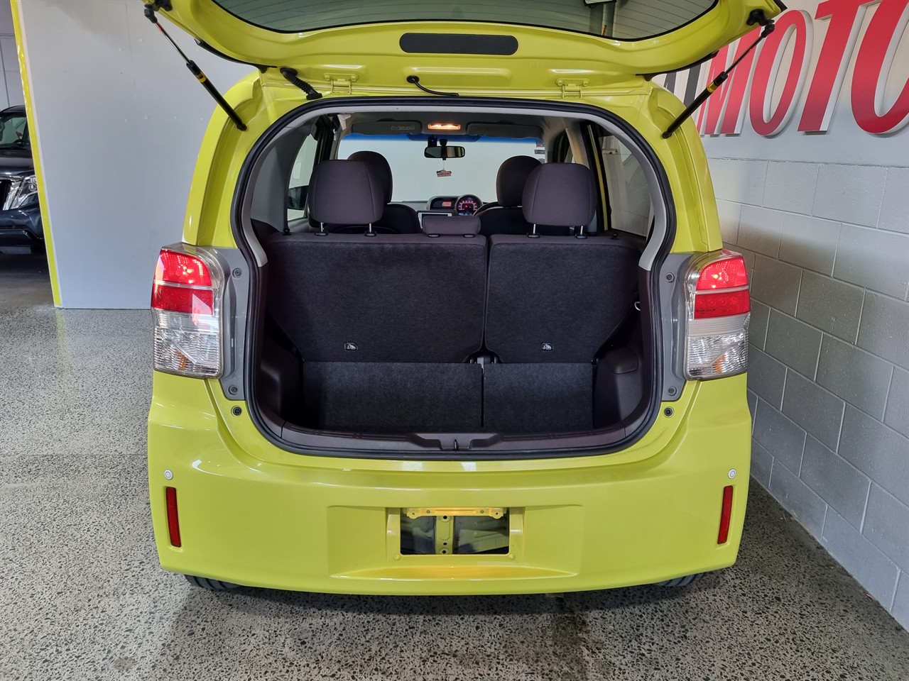 2013 Toyota Spade