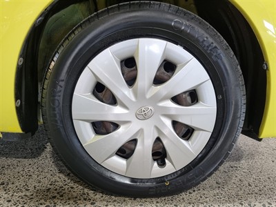 2013 Toyota Spade - Thumbnail