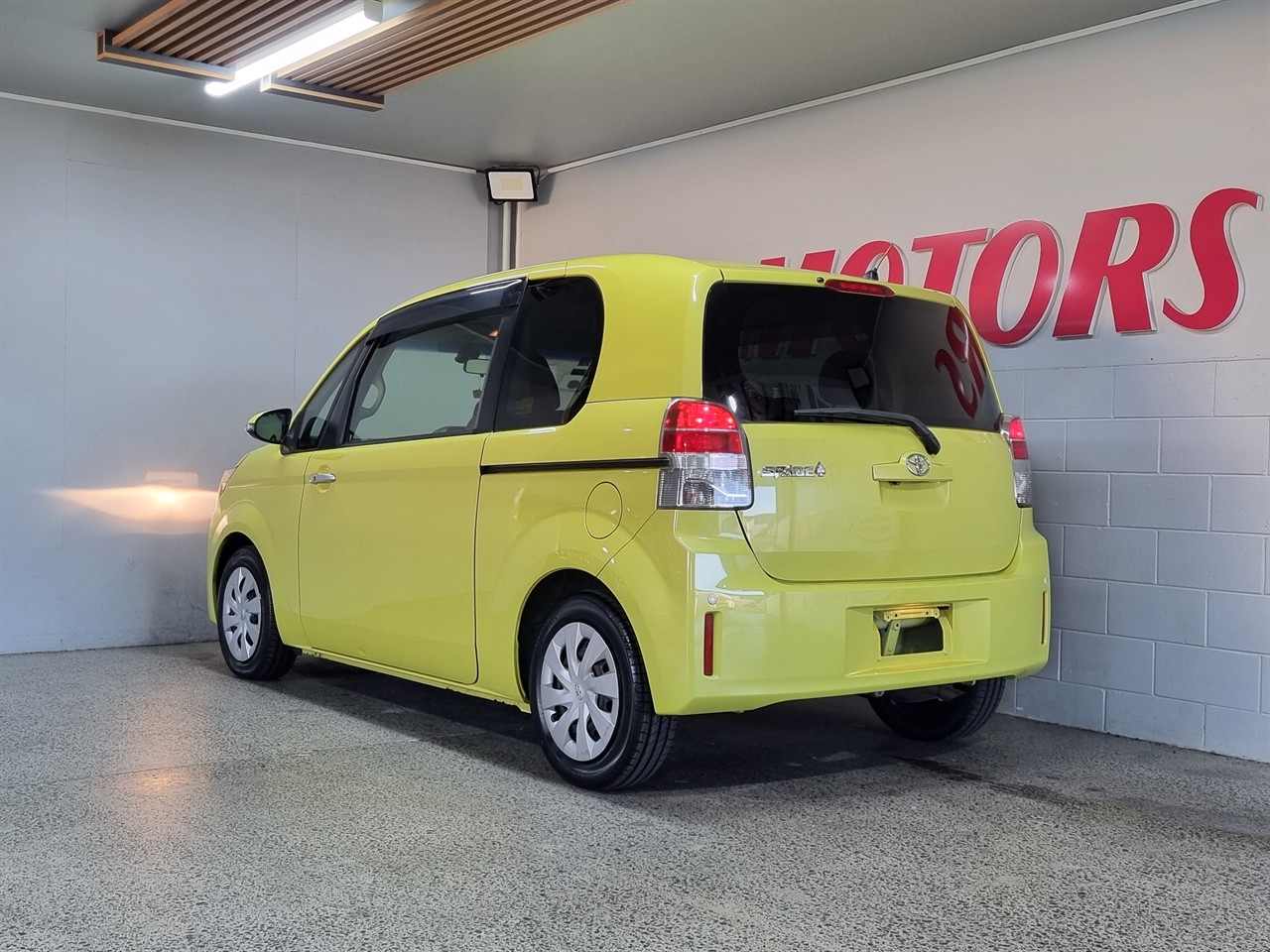 2013 Toyota Spade