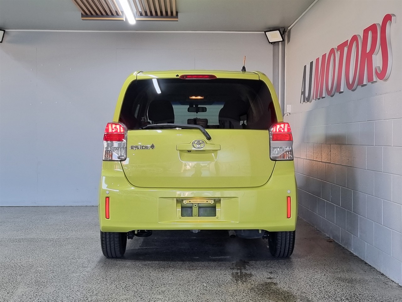 2013 Toyota Spade