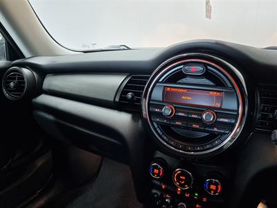 2015 Mini Cooper - Thumbnail