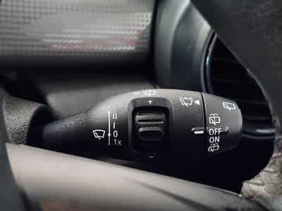 2015 Mini Cooper - Thumbnail