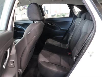 2021 Hyundai i30 - Thumbnail