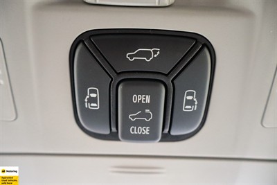 2014 Toyota Vellfire - Thumbnail