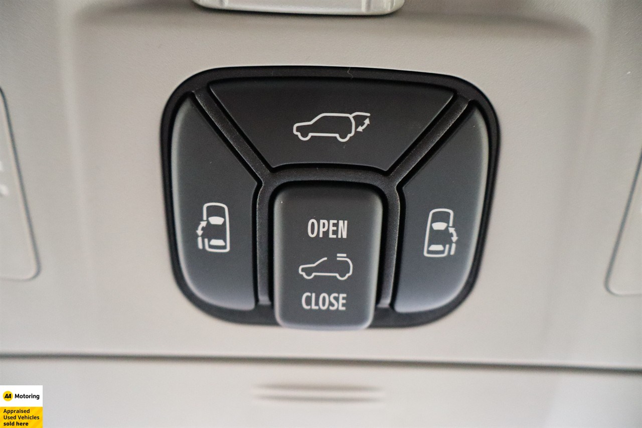2014 Toyota Vellfire