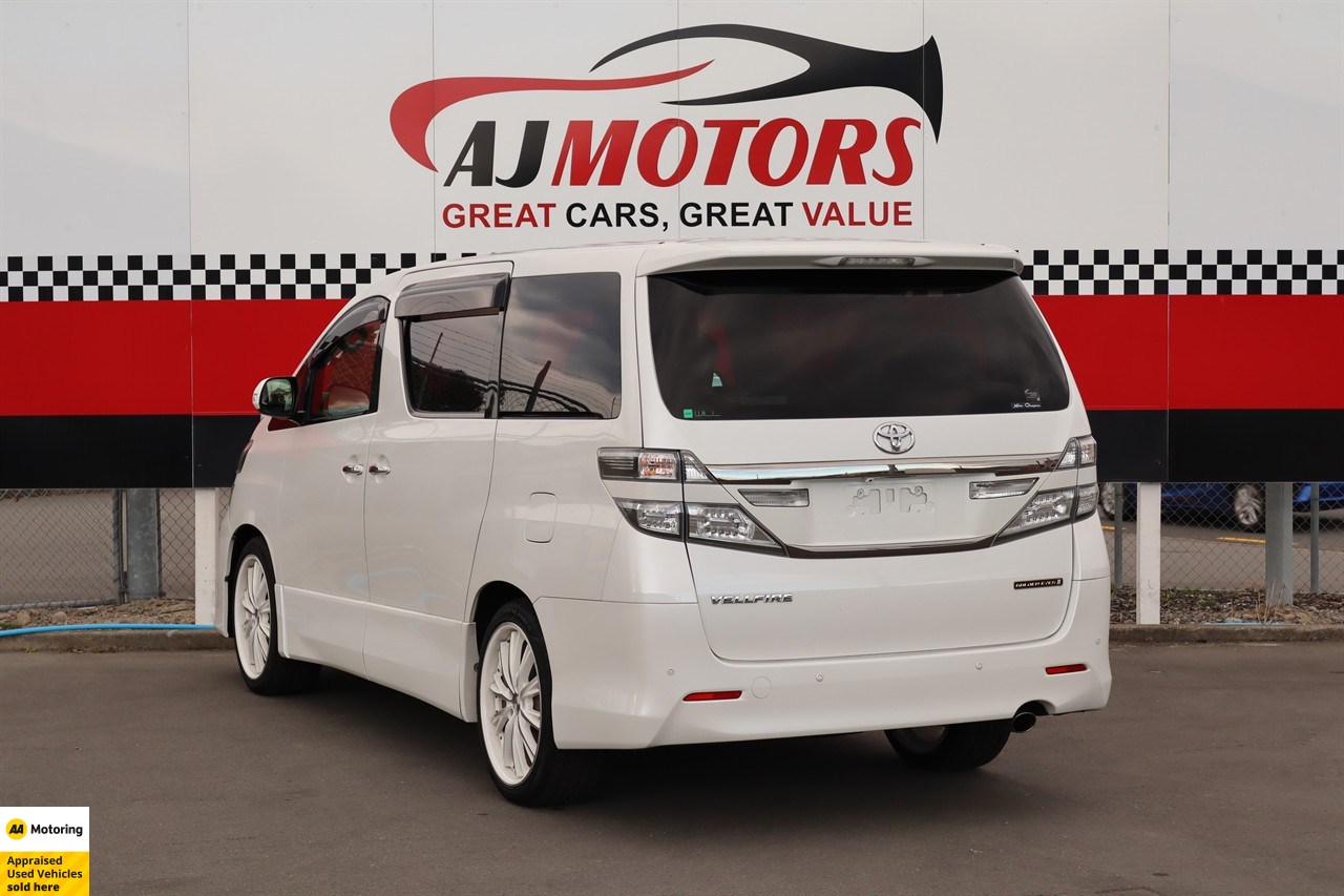 2014 Toyota Vellfire
