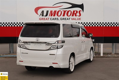 2014 Toyota Vellfire - Thumbnail
