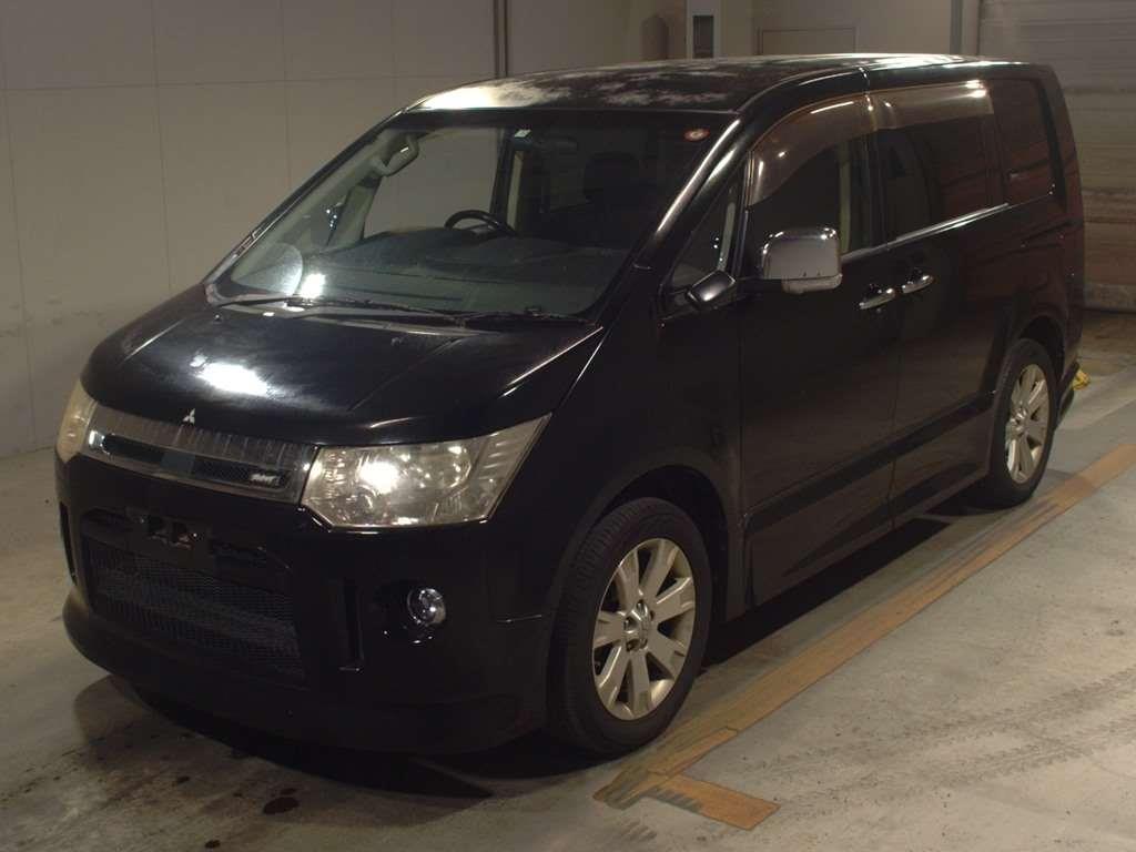 2011 Mitsubishi Delica