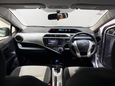 2014 Toyota Aqua - Thumbnail