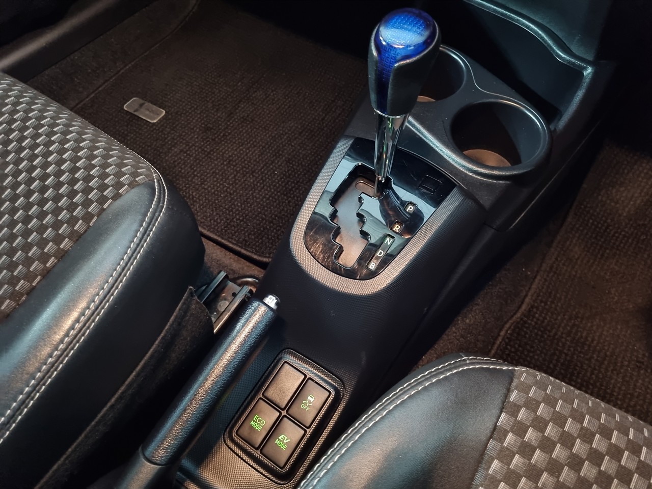 2015 Toyota Aqua