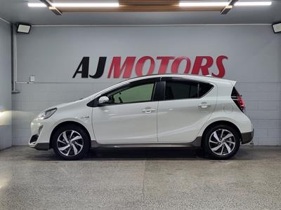 2015 Toyota Aqua - Thumbnail