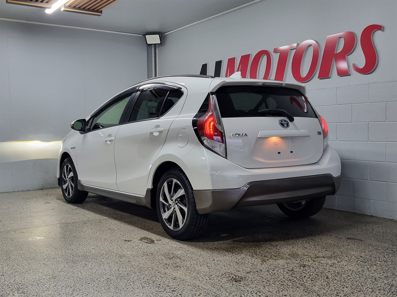 2015 Toyota Aqua