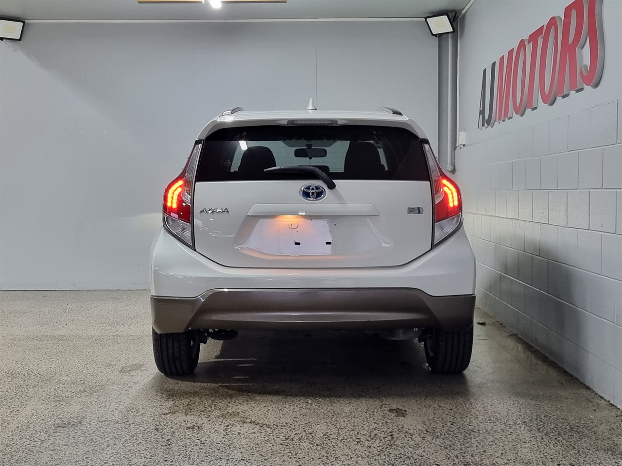 2015 Toyota Aqua