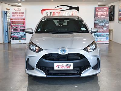 2021 Toyota Yaris - Thumbnail