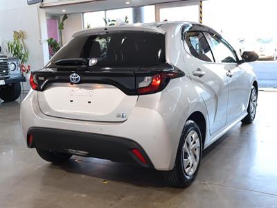 2021 Toyota Yaris - Thumbnail
