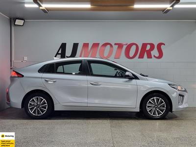 2023 Hyundai IONIQ - Thumbnail
