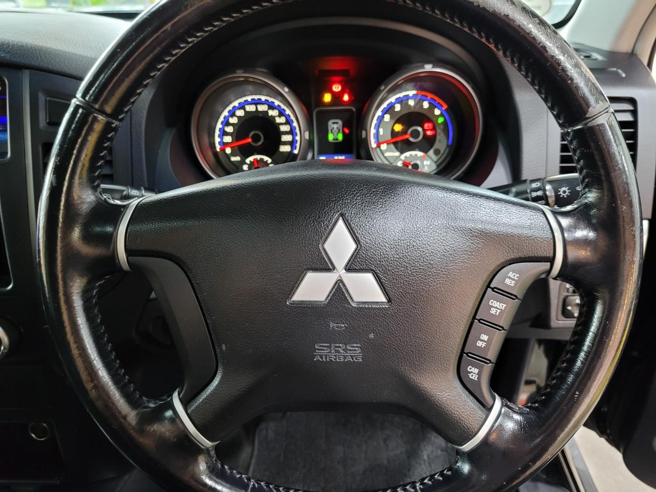 2008 Mitsubishi Pajero