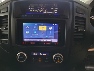 2008 Mitsubishi Pajero - Thumbnail