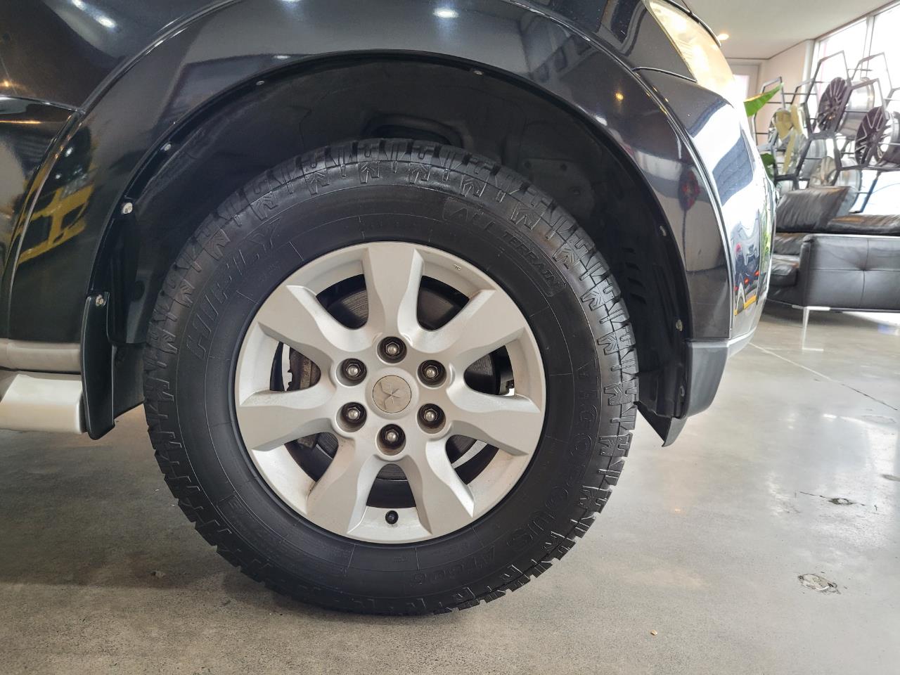 2008 Mitsubishi Pajero