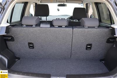 2015 Suzuki Swift - Thumbnail