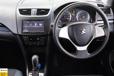 2015 Suzuki Swift - Thumbnail