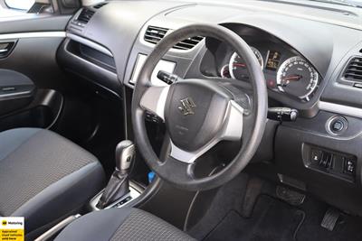 2015 Suzuki Swift - Thumbnail