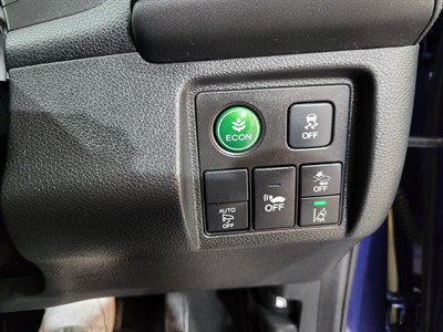 2017 Honda Vezel - Thumbnail