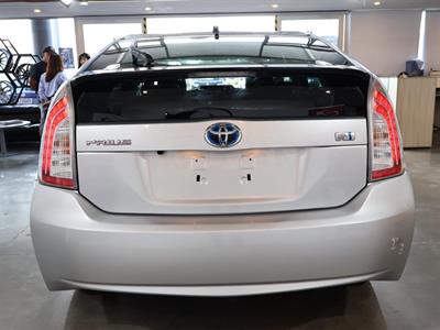 2013 Toyota Prius - Thumbnail