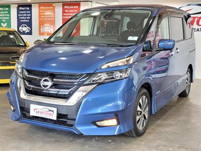 2017 Nissan Serena - Thumbnail