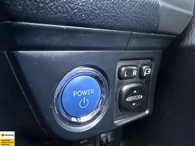 2020 Toyota Corolla - Thumbnail