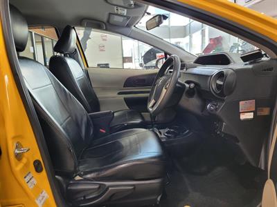 2013 Toyota Aqua - Thumbnail