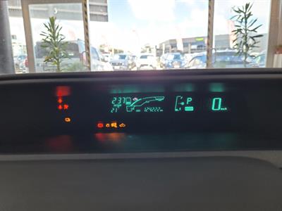 2013 Toyota Aqua - Thumbnail