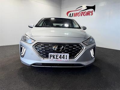 2022 Hyundai IONIQ - Thumbnail