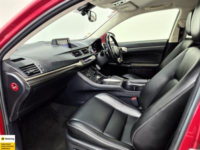 2017 Lexus CT200H - Thumbnail