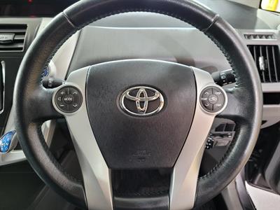 2013 Toyota Prius - Thumbnail