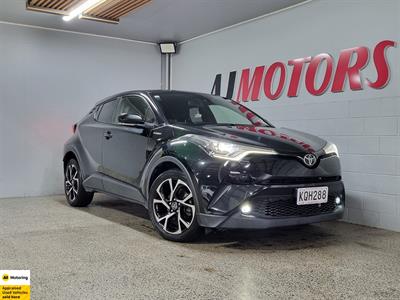 2017 Toyota C-HR - Thumbnail