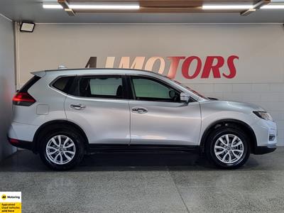2022 Nissan X-Trail - Thumbnail