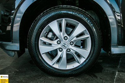 2014 Honda Vezel - Thumbnail